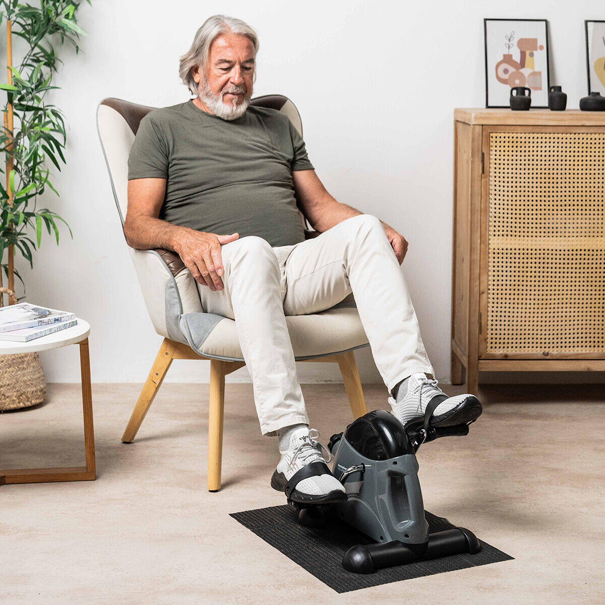 Pedaleador Estático con Esterilla | Ejercicio Brazos y Piernas | InnovaGoods