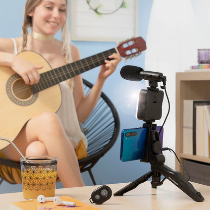 Kit Vlogging 6 Piezas "Plodni" InnovaGoods | Luz LED, Micrófono, Trípode y Mando BT