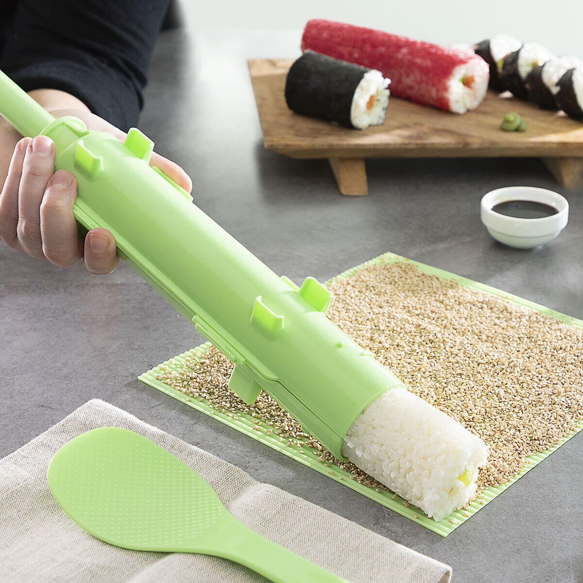 Set de Sushi Suzooka InnovaGoods 3 Piezas | Molde + Esterilla + Cuchara | Recetario