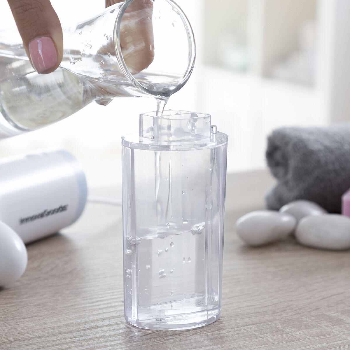 Hidrolimpiador Facial de Impurezas Recargable "Hyser" InnovaGoods