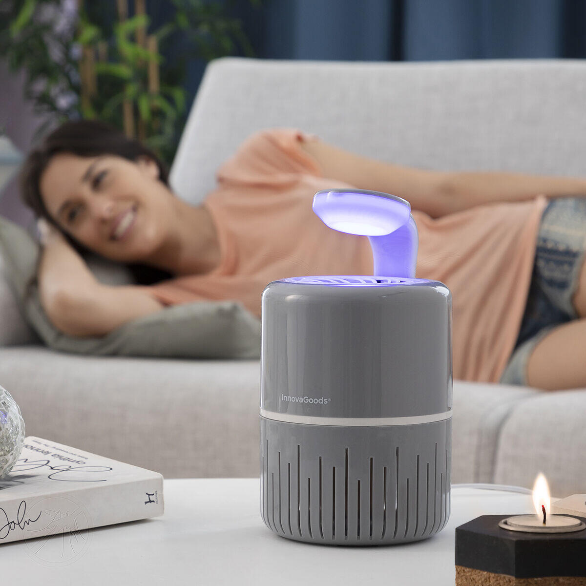 Lâmpada Antimosquitos por Sucção LED UV | Sem Químicos | Silenciosa | InnovaGoods
