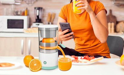 Exprimidor Eléctrico Portátil USB | 360° Sin Cables | Apto para Múltiples Frutas