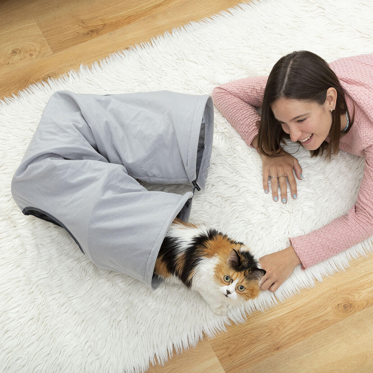 2-in-1 Foldable Tunnel for Cats - Toy and Shelter