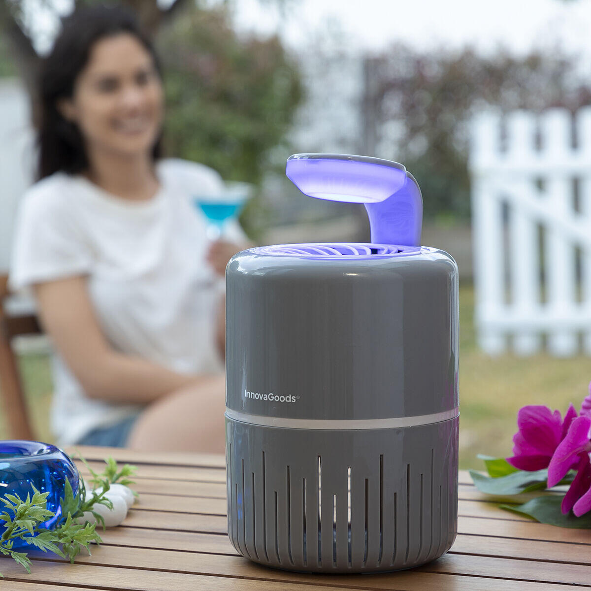Lâmpada Antimosquitos por Sucção LED UV | Sem Químicos | Silenciosa | InnovaGoods