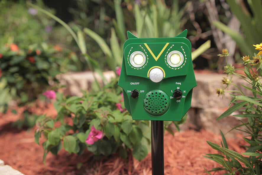 Espanta-Animais Solar Inteligente OWL GUARDS | Coruja com Ultrassom e Luz